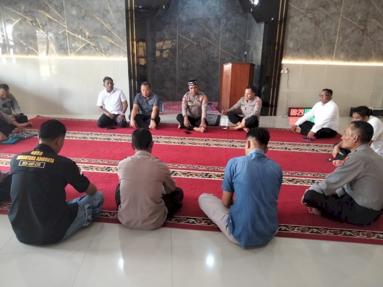 Polres Kupang Gelar Binrohtal Mingguan, Perkuat Iman dan Toleransi di Lingkungan Kepolisian