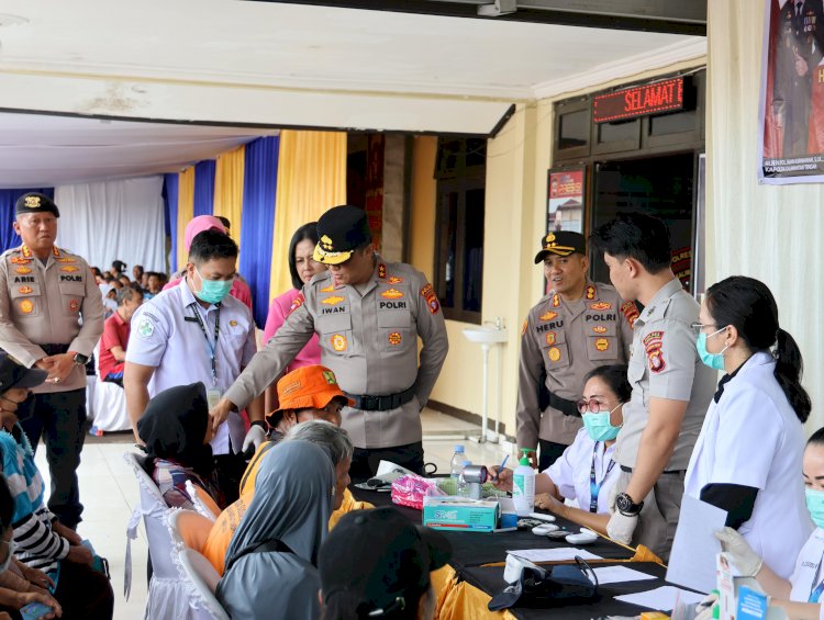 Sambut Hari Bhayangkara ke-79, Kapolda Kalteng Pimpin Bakti Kesehatan dan Serahkan Bansos untuk Petani di Gunung Mas