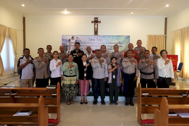 Sinergi Polres Kupang dan Kemenag Gelar Binrohtal, Anggota Diingatkan untuk Berkarya Bagi Tuhan