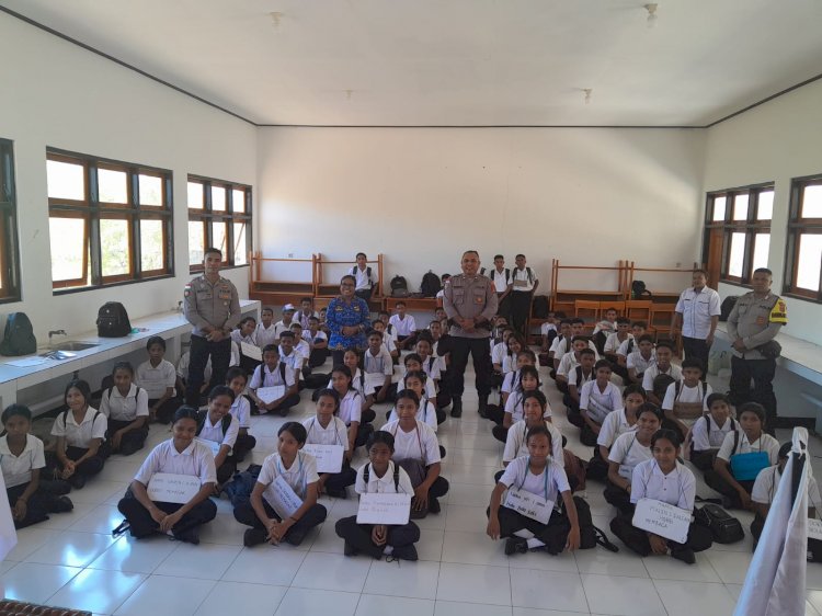 Polsek Semau Beri Penyuluhan Kenakalan Remaja, Judi Online dan Bullying Saat MPLS di SMA Negeri 1 Semau