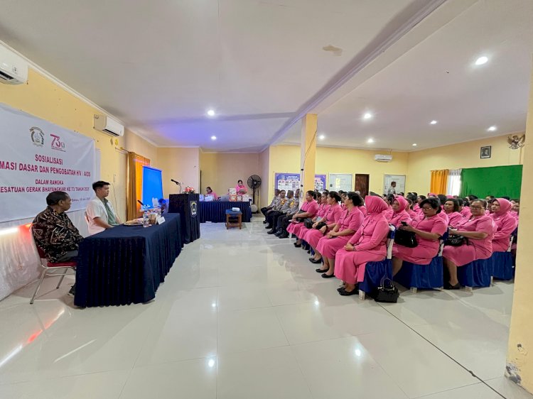 Peringati HKGB ke-73, Bhayangkari dan Personel Polres Kupang Dapat Sosialisasi HIV/AIDS