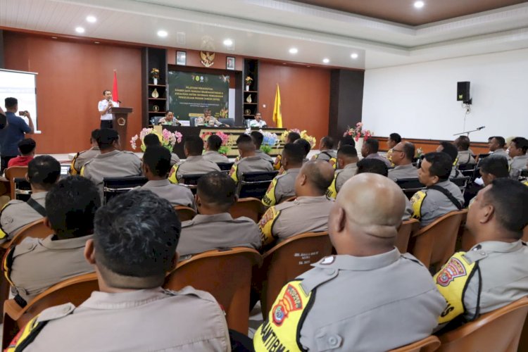 Polri Gelar Pelatihan Peningkatan SDM Bhabinkamtibmas dan Sosialisasi SIP3S di Kantor Bupati Kupang