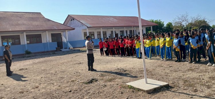 Kapolsek Sulamu Sosialisasikan Bahaya Kenakalan Remaja di SMA Negeri 1 Sulamu