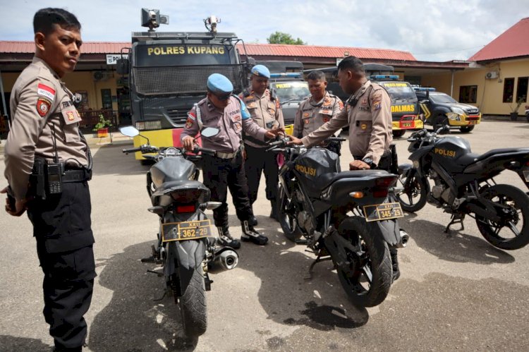 Propam Polres Kupang Lakukan Pemeriksaan Ketat Ranmor Dinas Satuan  Samapta