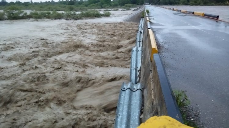 Sungai Siomate Meluap, Polsek Fatuleu Himbau Warga Tetap Waspada