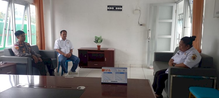 Jalin Silaturahmi Antar Instansi, Kapolsek Takari Kunjungi Puskesmas Takari