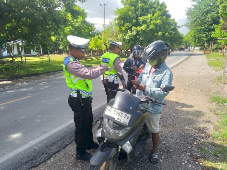 Operasi Hari Pertama, Satlantas Polres Kupang Catat 10 Tilang dan 4 Teguran