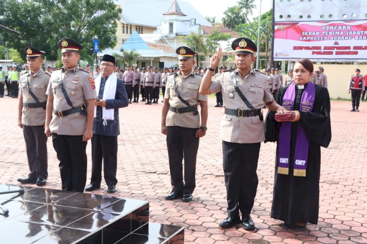 Kapolres Kupang Pimpin Sertijab Kapolsek, Tekankan Berpikir General dan Tuntaskan Kasus