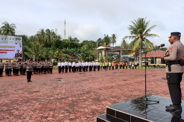 Pimpin apel Siaga Bersama, Kapolres Kupang: Apel Siaga Bukan Sekadar Seremonial, Wujud Penegasan Komitmen kita untuk hadir ditengah Masyarakat  sebagai Pelindung Pengayom dan Pelayan serta Sebagai Penegak Hukum