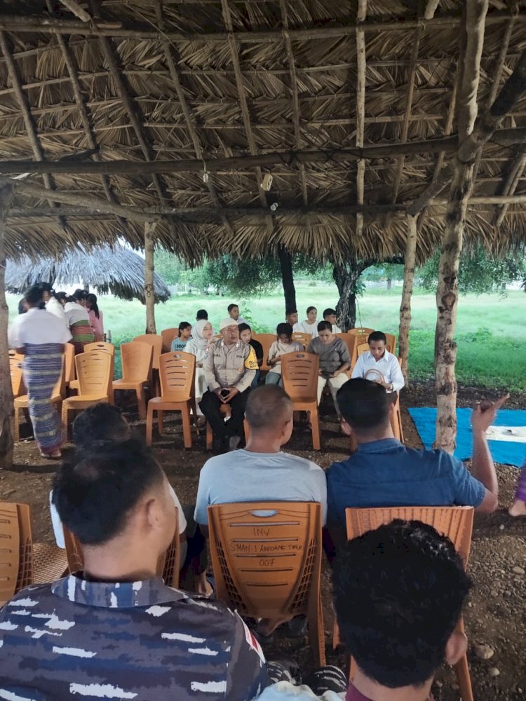 Polsek Amfoang Timur Hadiri Buka Puasa Bersama dan Shalat Tarawih di SMA Negeri 1 Amfoang Timur