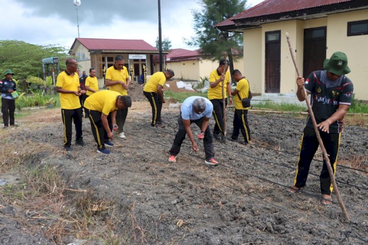 Polres Kupang Laksanakan Penanaman Jagung Pulut di Lahan Eco Wisata Tantya Sudirajati