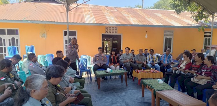 Kapolsek Kupang Timur dan Instansi Terkait Gelar Sosialisasi Bahaya Miras dan Narkoba di Kantor Camat Kutim