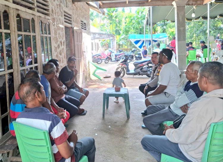 Cegah Kebakaran Hutan dan Lahan, Bhabinkamtibmas Polres Kupang Ingatkan Warga Tak Membakar Lahan Saat Musim Kemarau