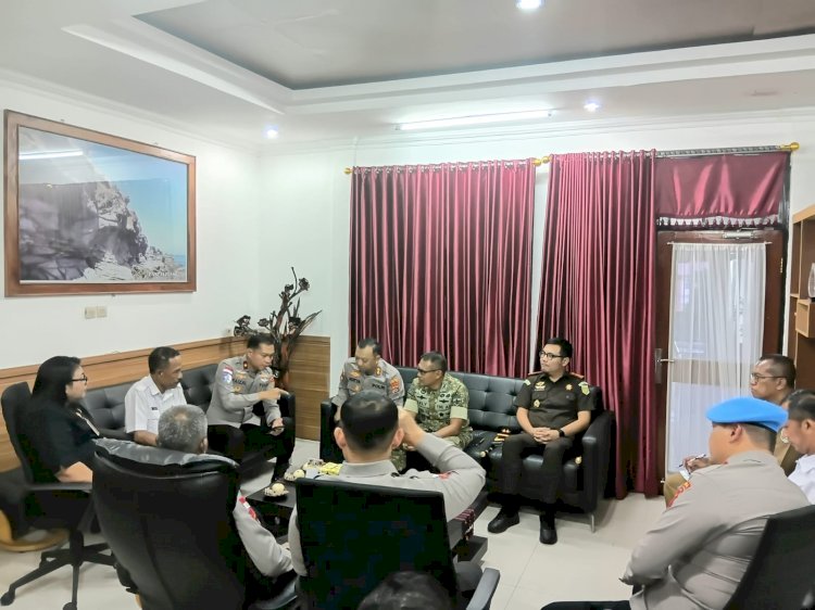 Polda NTT Perkuat Langkah Damai di Adonara Timur, Kedepankan Dialog, Adat, dan Penegakan Hukum Profesional