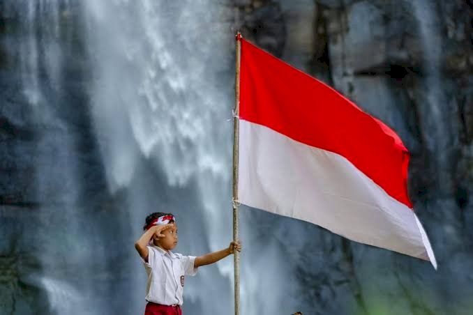 Ketika Bendera Diminta Berkibar