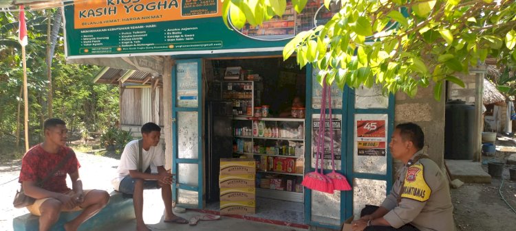 Sambangi Pelaku Usaha, Bhabinkamtibmas Oebesi Dorong Warga Tingkatkan Pendapatan Keluarga