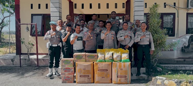 Polsek Kupang Timur Bahu Membahu Bantu Korban Gempa Flores, Salurkan Bantuan Melalui Posko Polres Kupang
