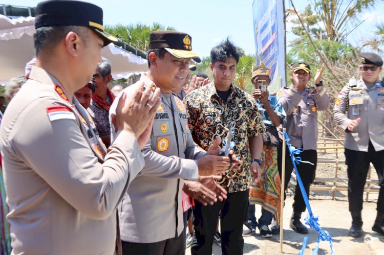 Kapolres Kupang Dampingi Kapolda NTT Resmikan Sumur Bor, Puaskan Dahaga Warga Benu
