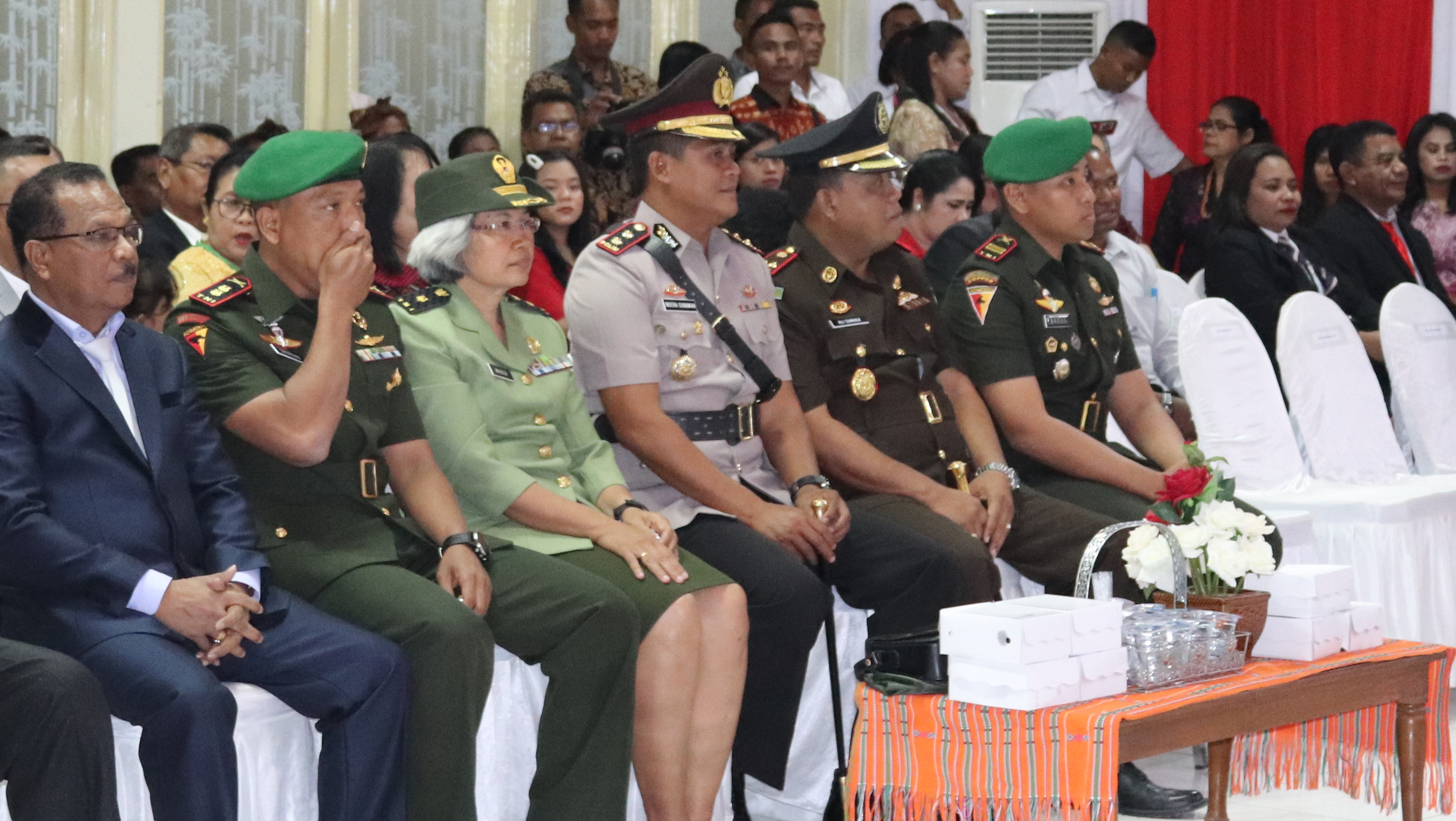 Kapolres kupang hadiri pelantikan anggota DPRD terpilih Kab Kupang